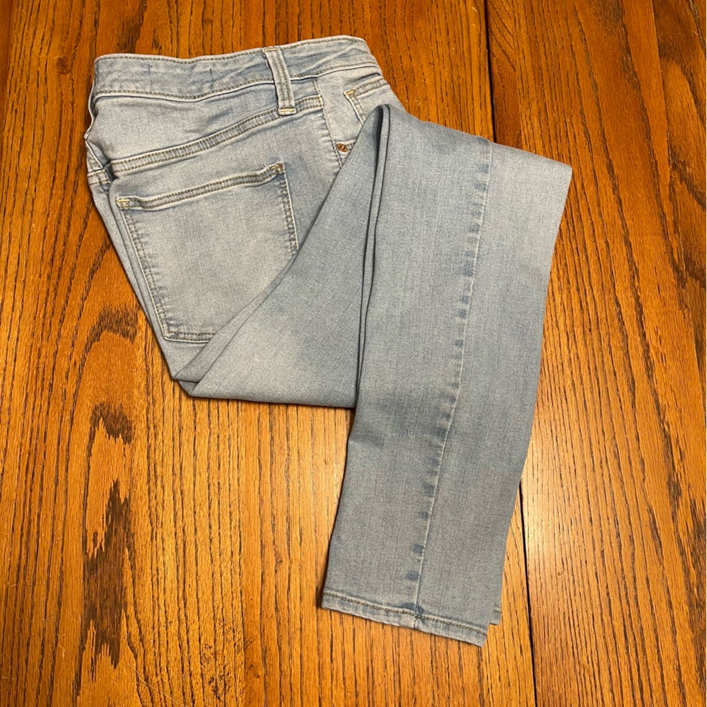 Universal Thread High Rise Skinny Jeans - 8/29L